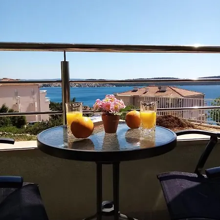 Apartment Mikola With Sea View *