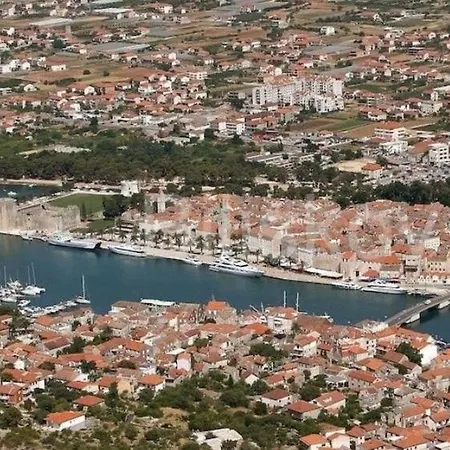 Apartment Mikola With Sea View Trogir